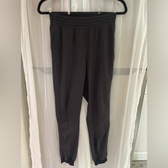 Lululemon wanderer jogger size 4 in black - Picture 8 of 9